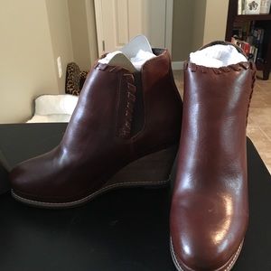 Ariat dark brown boots size 39